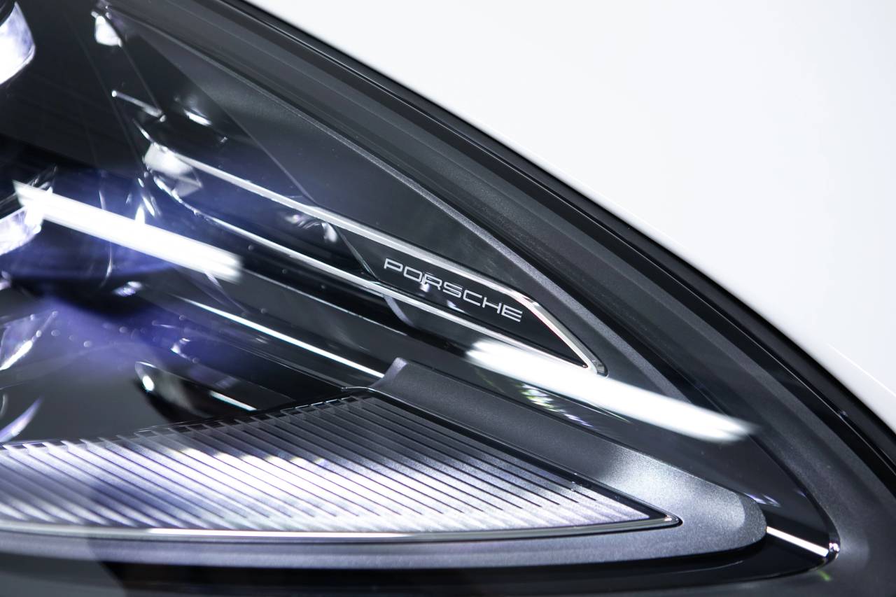 Thumbnail: 2026 Porsche Macan - 13