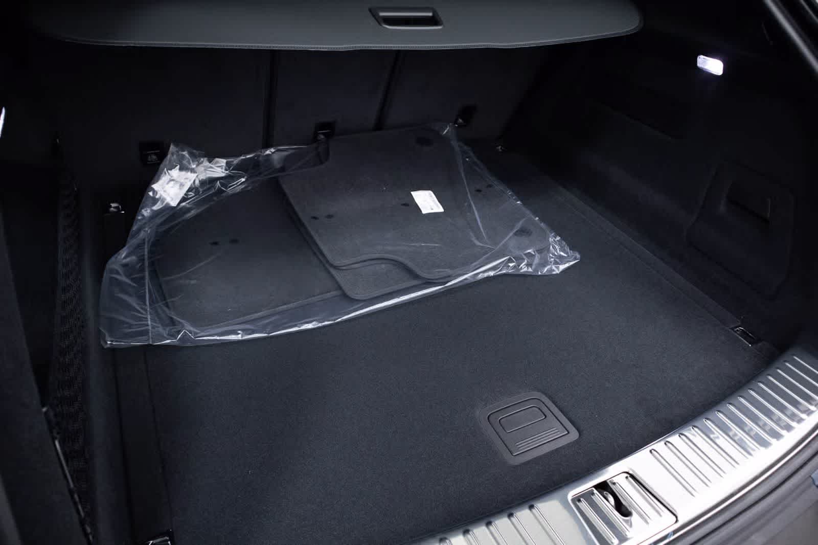 Thumbnail: 2025 Porsche Cayenne - 37