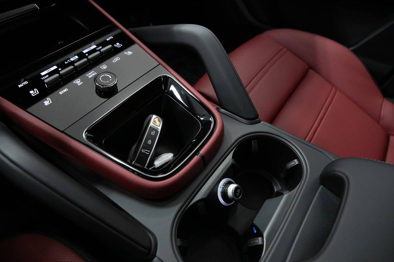 Thumbnail: 2026 Porsche  - 30