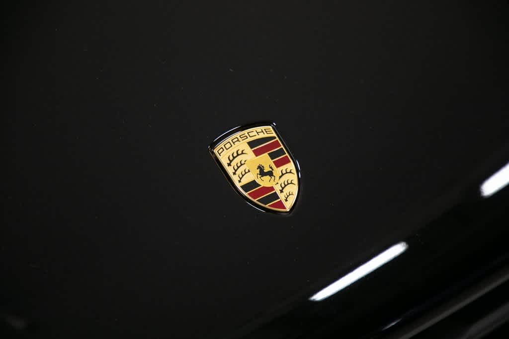 Thumbnail: 2025 Porsche Macan - 35