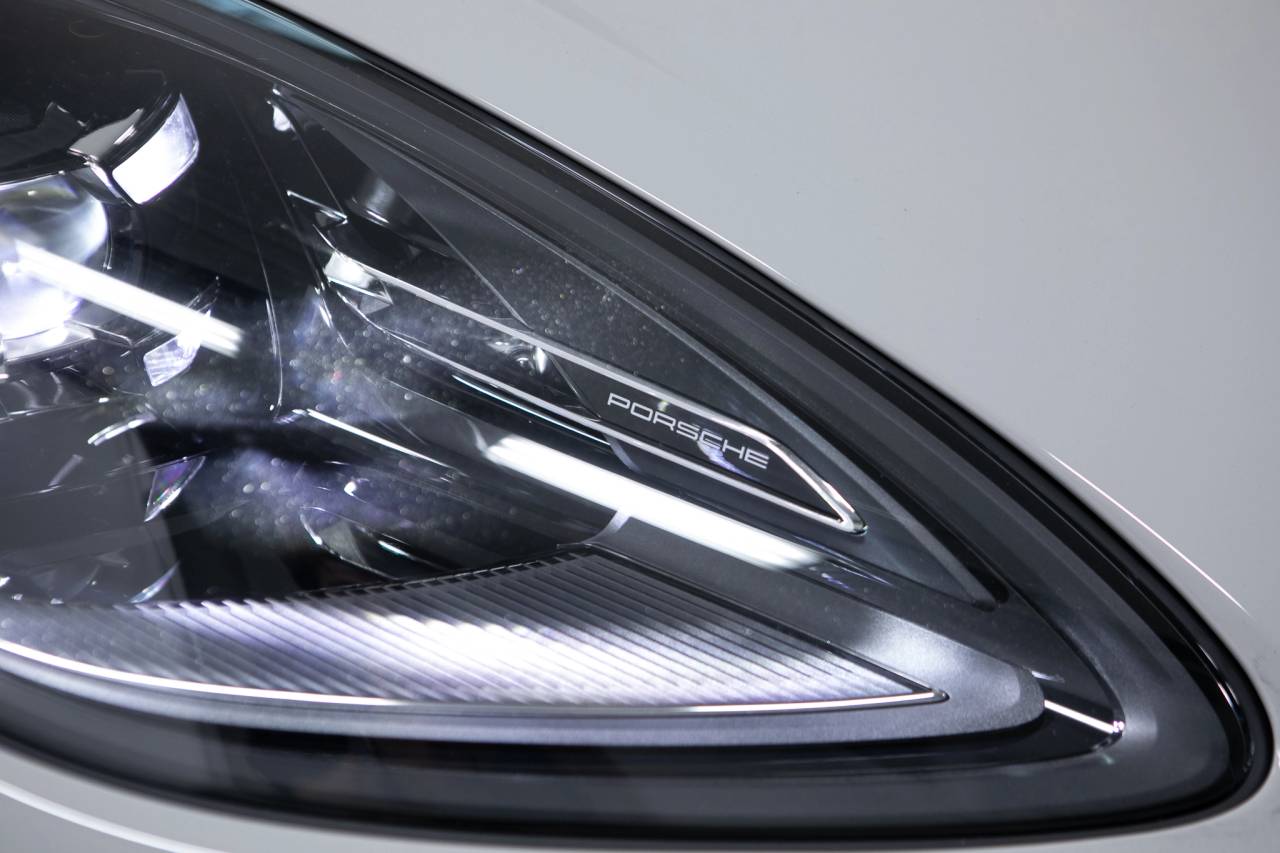 Thumbnail: 2026 Porsche Macan - 13