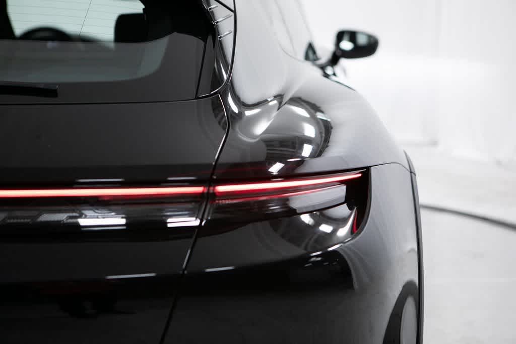Thumbnail: 2023 Porsche Taycan - 42