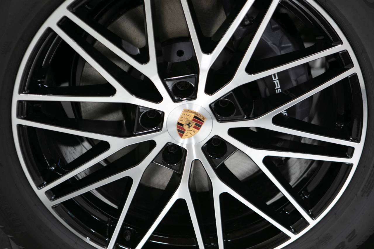 Thumbnail: 2026 Porsche  - 11