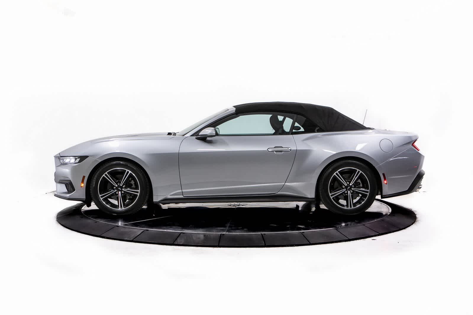 2024 Ford Mustang EcoBoost Convertible photo 2