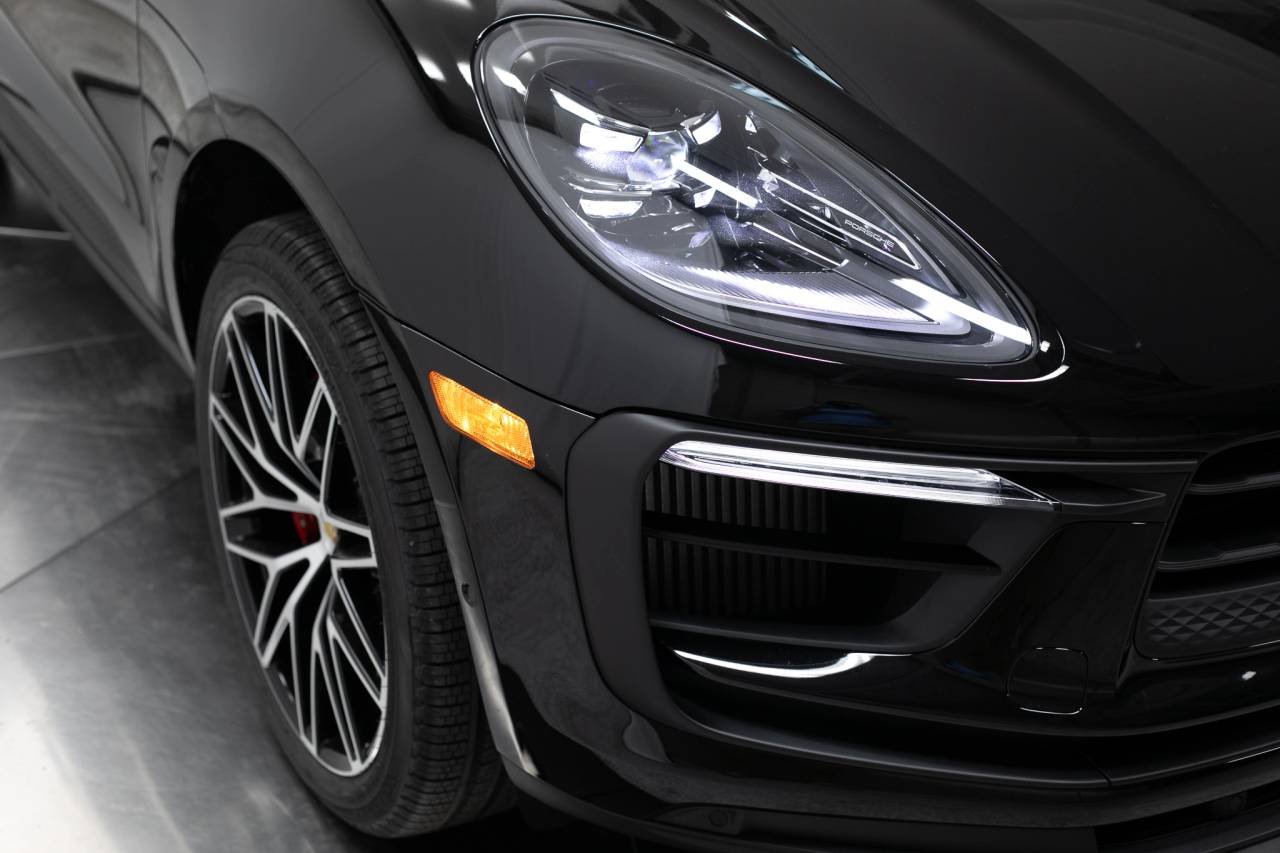 Thumbnail: 2025 Porsche Macan - 14