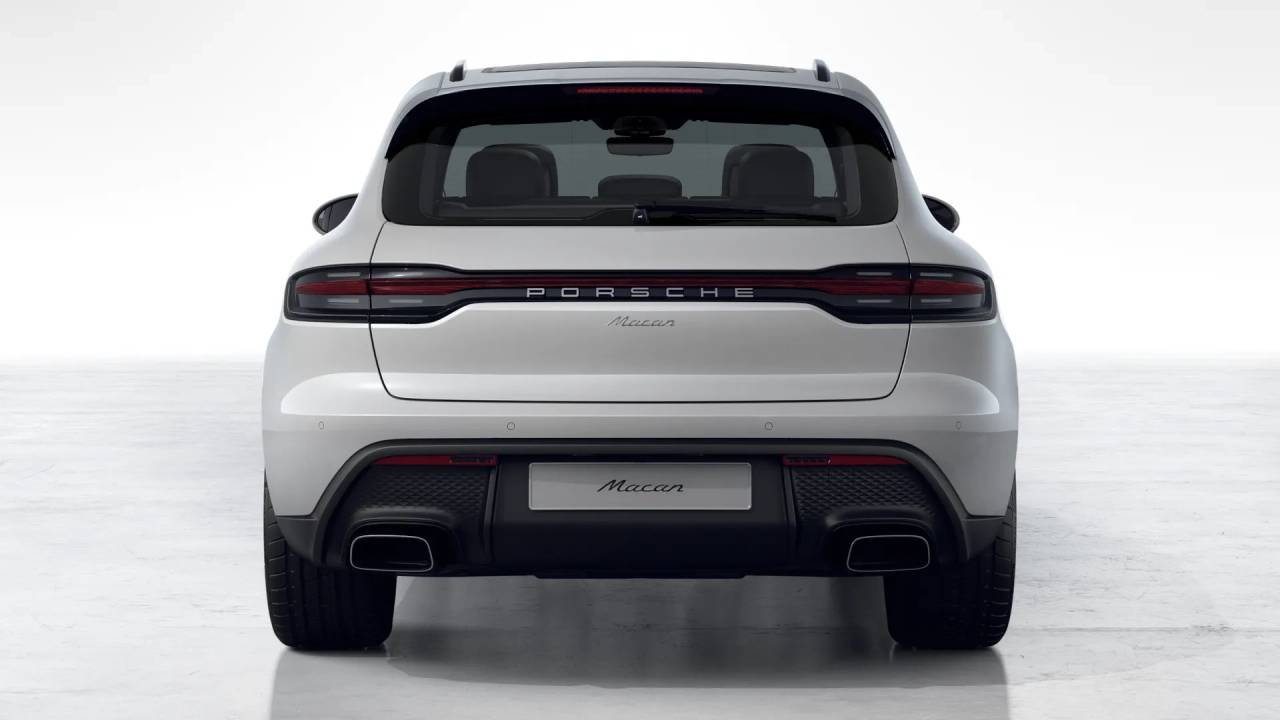 Thumbnail: 2026 Porsche Macan - 8