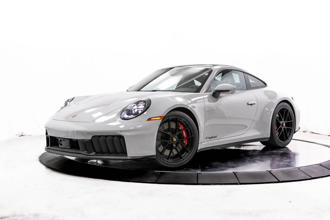 Thumbnail: 2026 Porsche 911 - 1