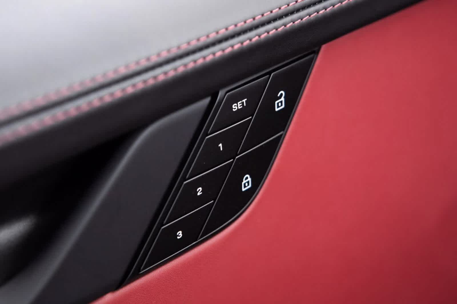 Thumbnail: 2024 Porsche 911 - 18