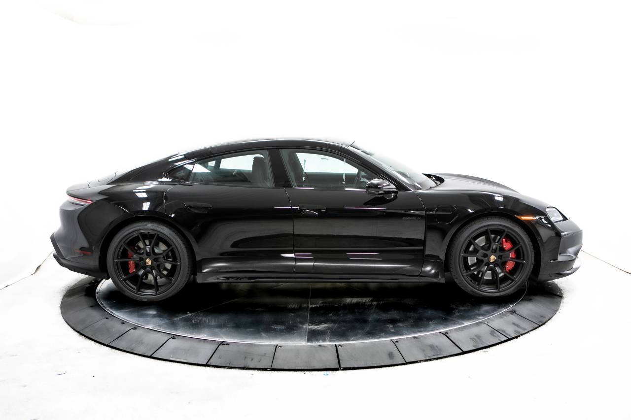 Thumbnail: 2025 Porsche Taycan - 6