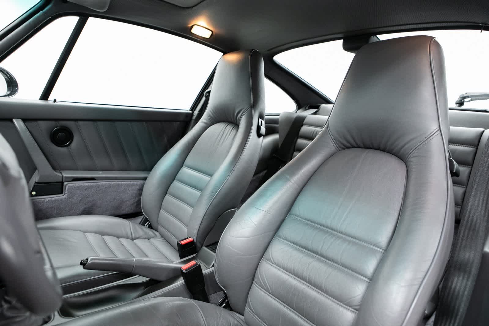 Thumbnail: 1992 Porsche 911 - 5