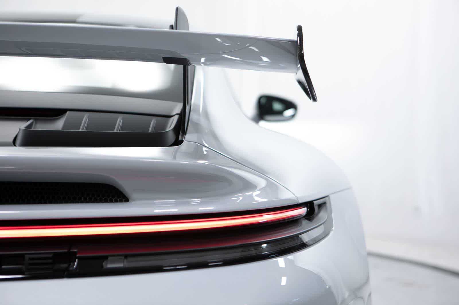 Thumbnail: 2026 Porsche 911 - 21