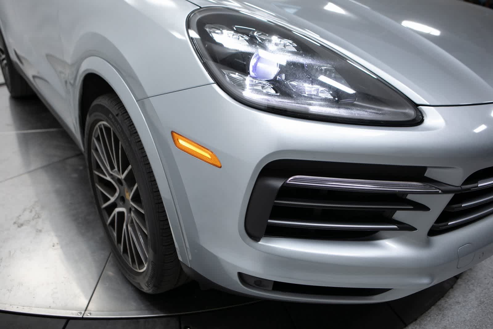 Thumbnail: 2022 Porsche Cayenne - 12