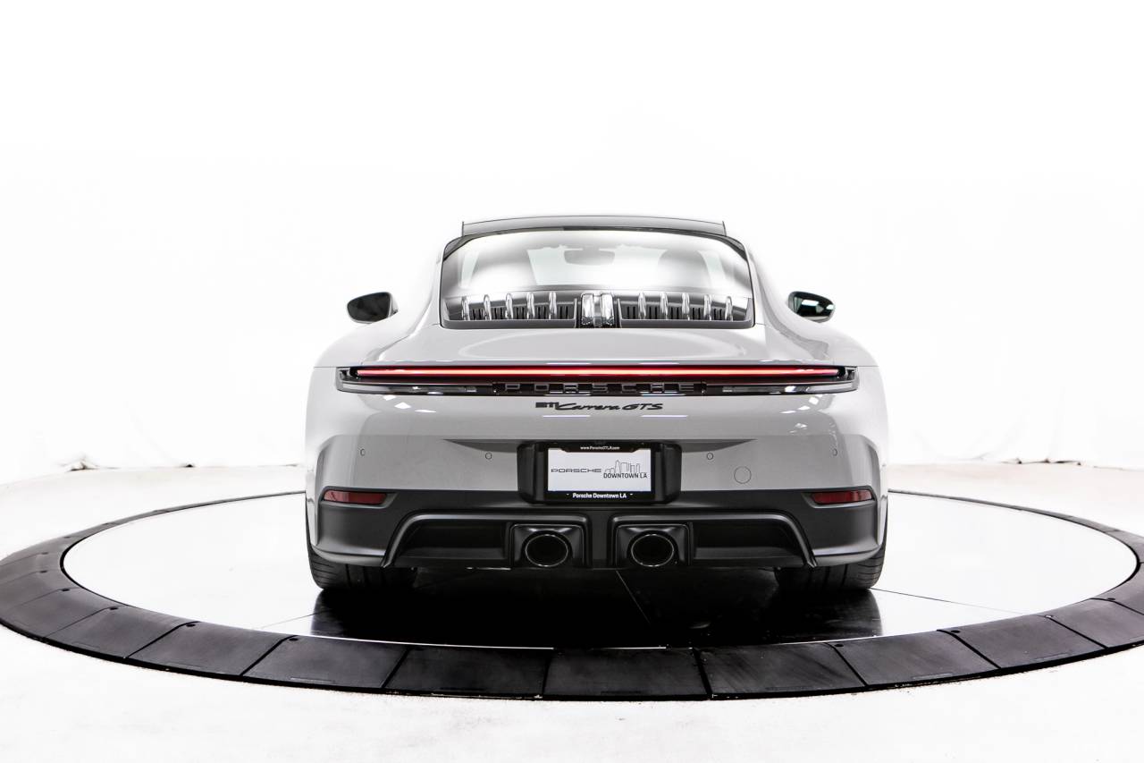 Thumbnail: 2026 Porsche 911 - 6