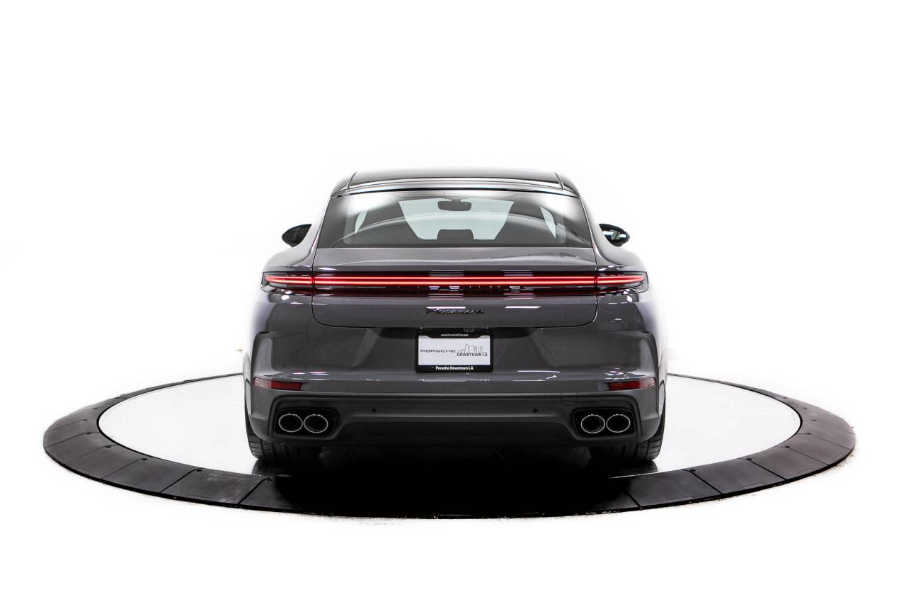 Thumbnail: 2026 Porsche Panamera - 6