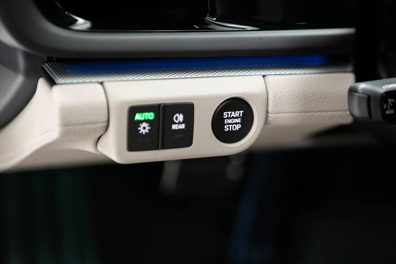 Thumbnail: 2026 Porsche Panamera - 28