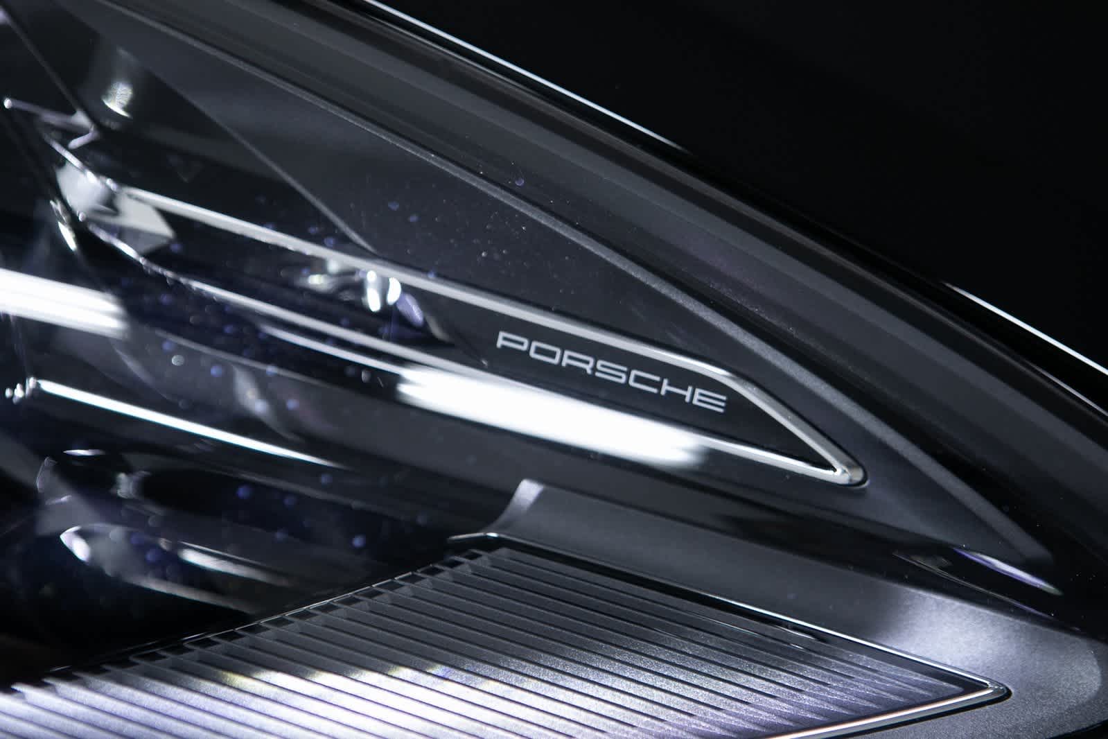 Thumbnail: 2025 Porsche Macan - 34