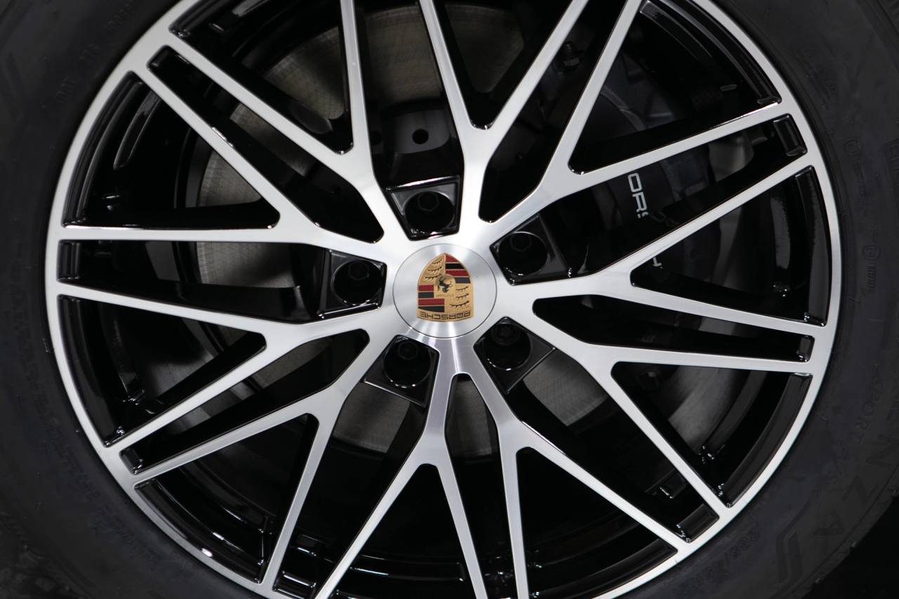 Thumbnail: 2026 Porsche  - 11