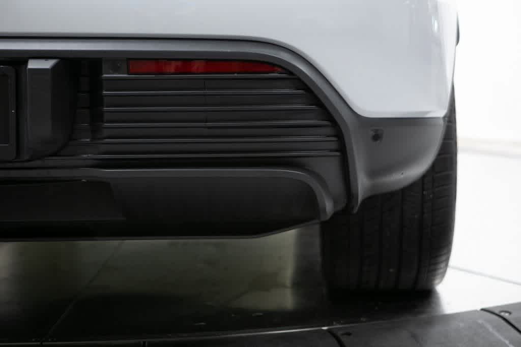 Thumbnail: 2025 Porsche Macan - 36