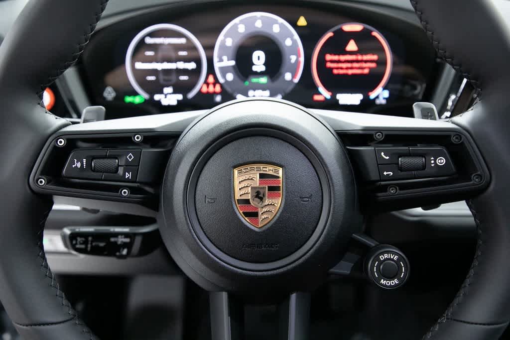 Thumbnail: 2025 Porsche  - 14
