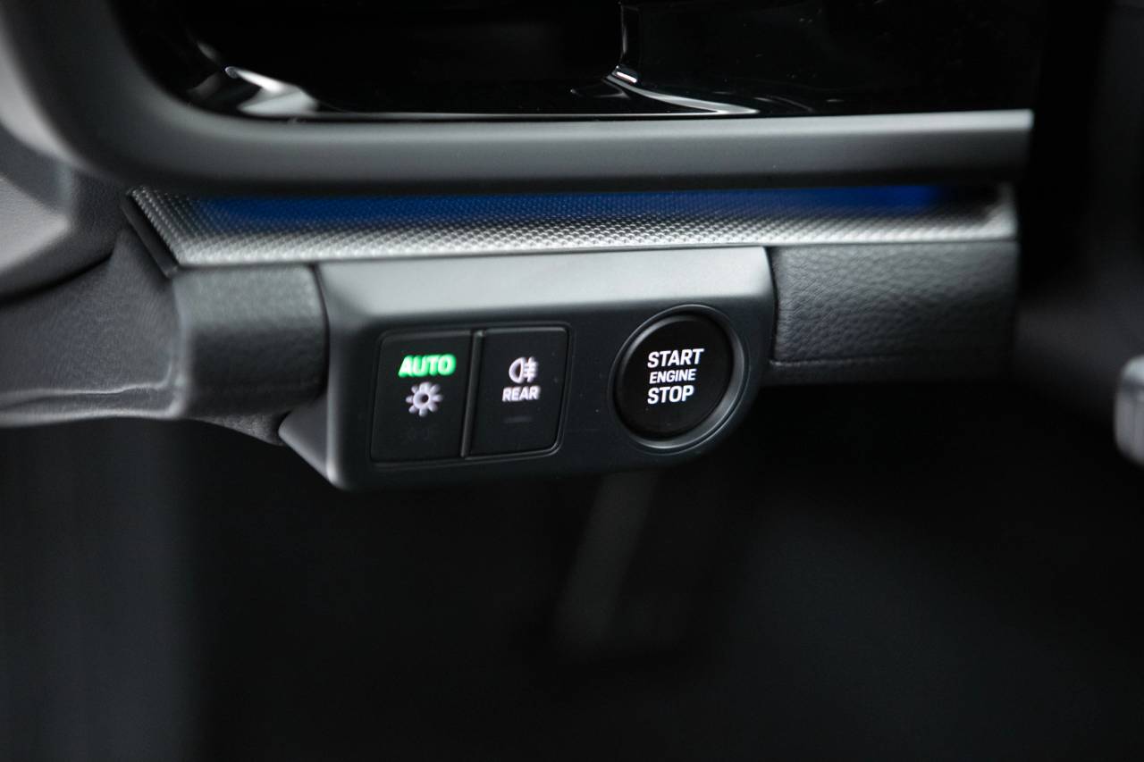 Thumbnail: 2026 Porsche Panamera - 27