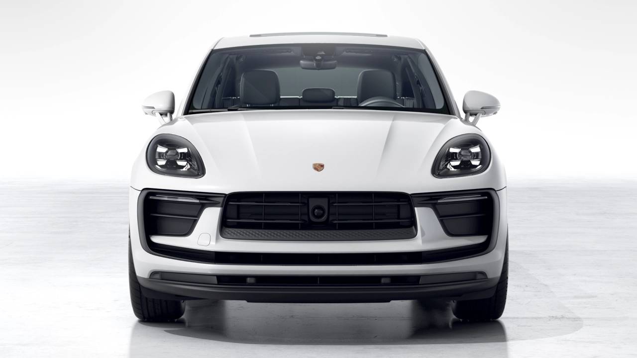 Thumbnail: 2026 Porsche Macan - 8