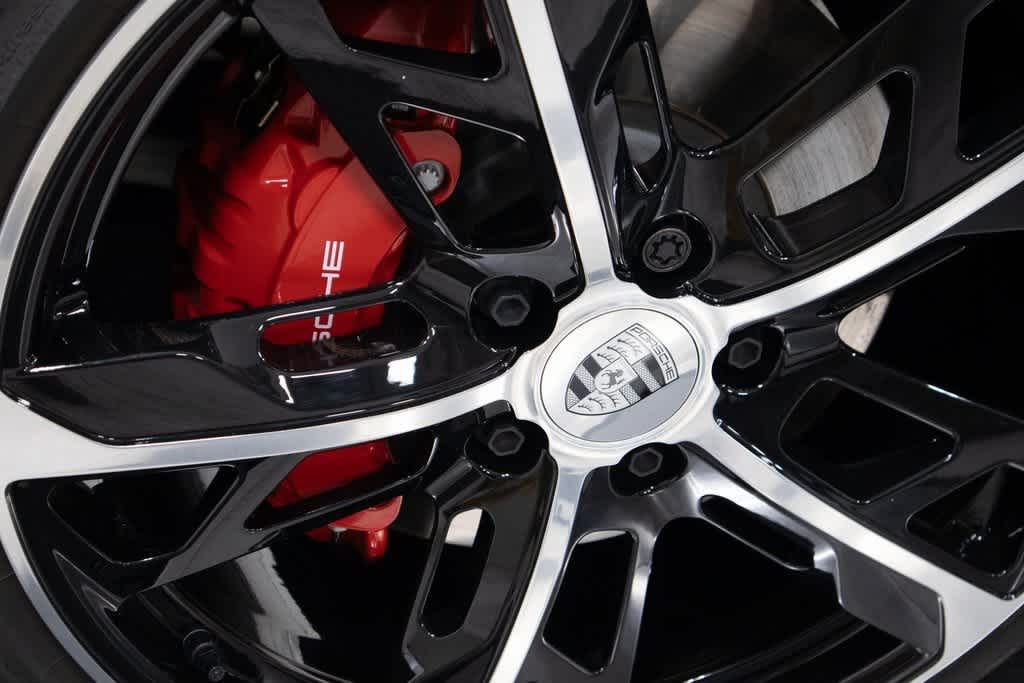 Thumbnail: 2025 Porsche Taycan - 12