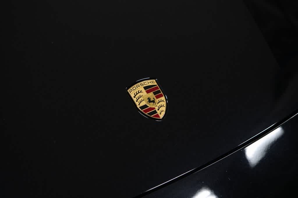 Thumbnail: 2022 Porsche Taycan - 19