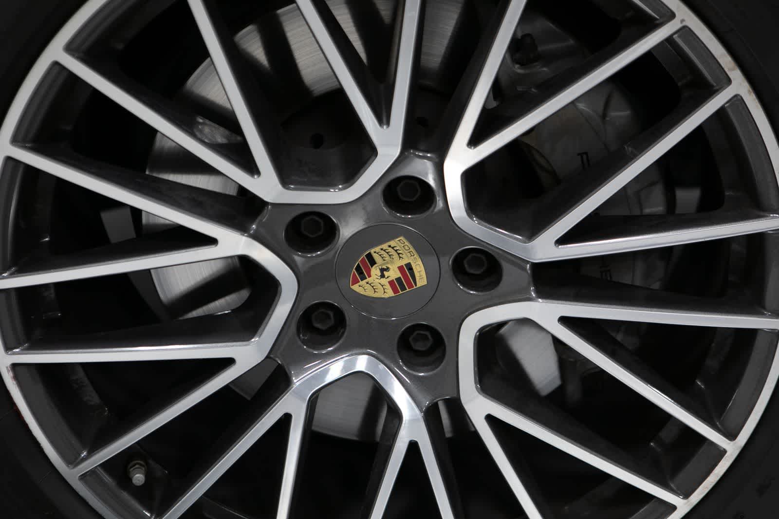 Thumbnail: 2023 Porsche Cayenne - 11