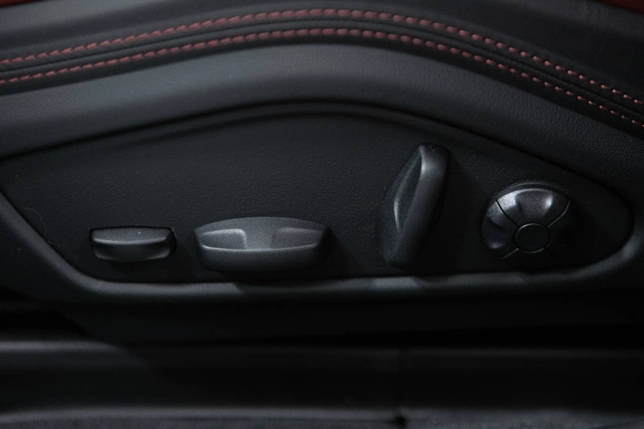 Thumbnail: 2026 Porsche Panamera - 24