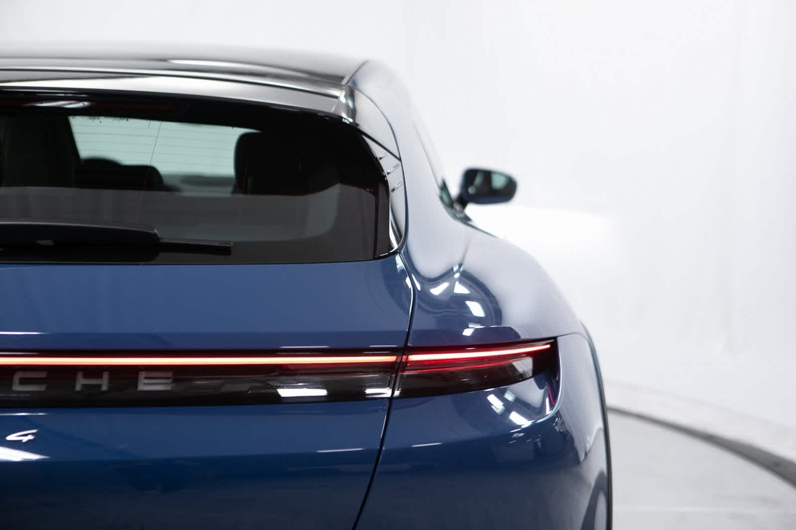 Thumbnail: 2023 Porsche Taycan - 37