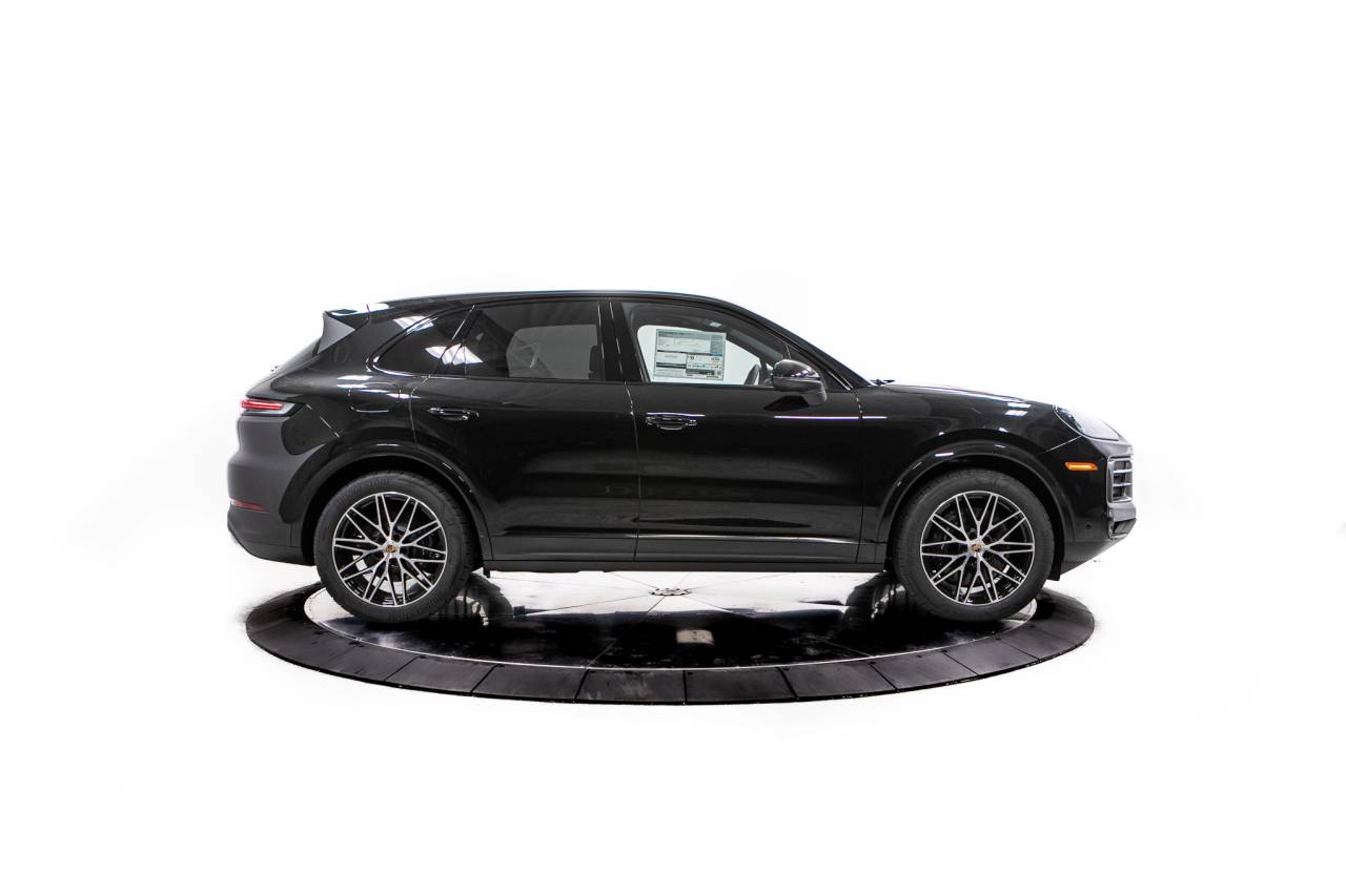 Thumbnail: 2026 Porsche Cayenne - 8