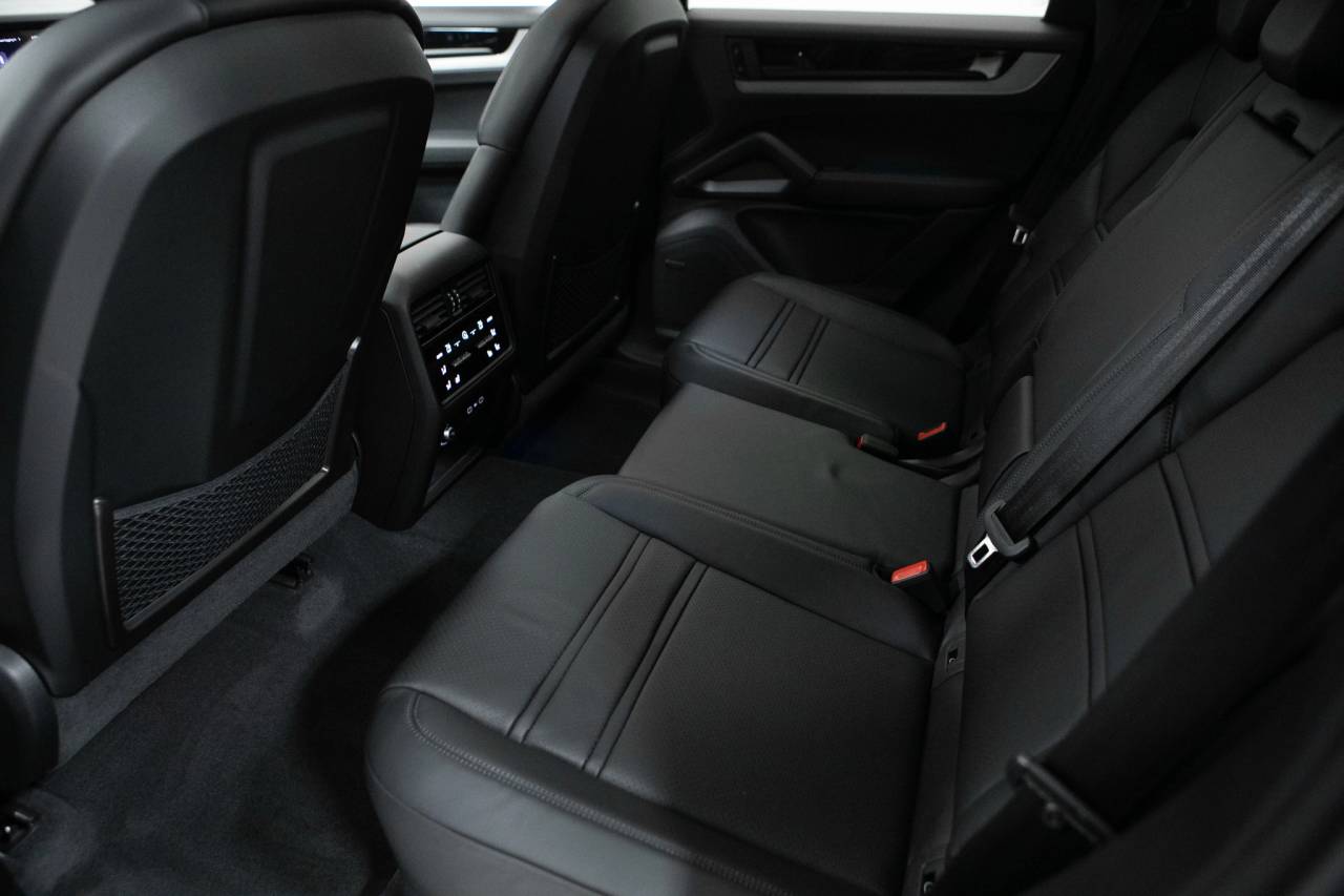 Thumbnail: 2026 Porsche  - 37