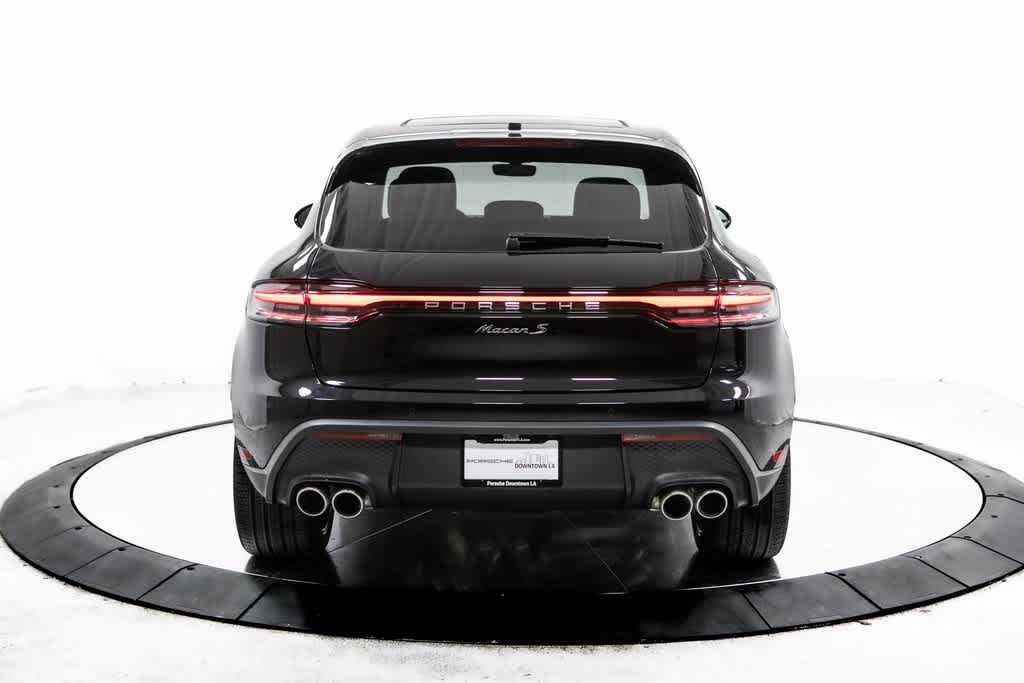 Thumbnail: 2025 Porsche Macan - 6