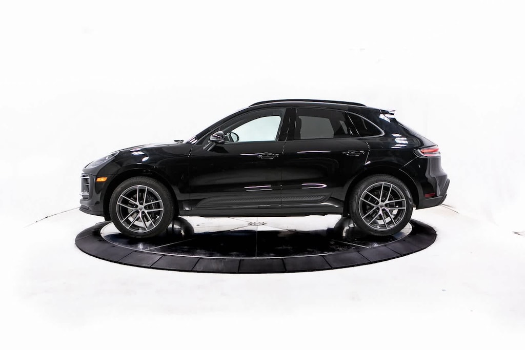 Certified 2024 Porsche Macan