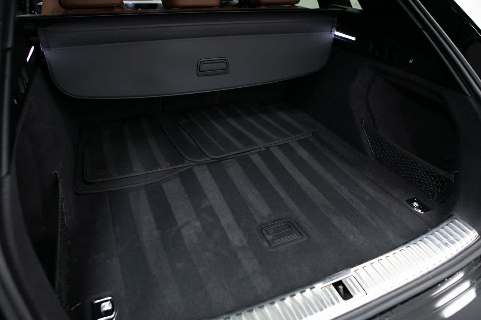 Thumbnail: 2022 Audi e-tron - 29