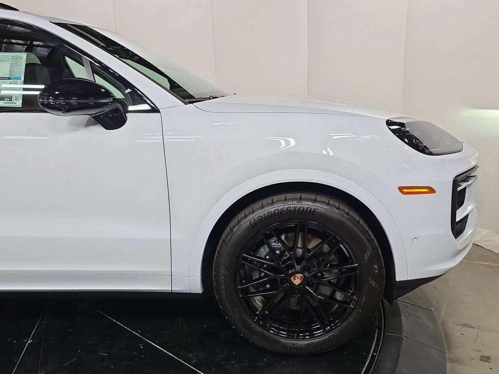 Thumbnail: 2026 Porsche Cayenne - 11