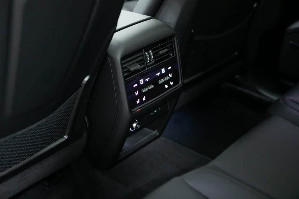Thumbnail: 2025 Porsche Cayenne - 34