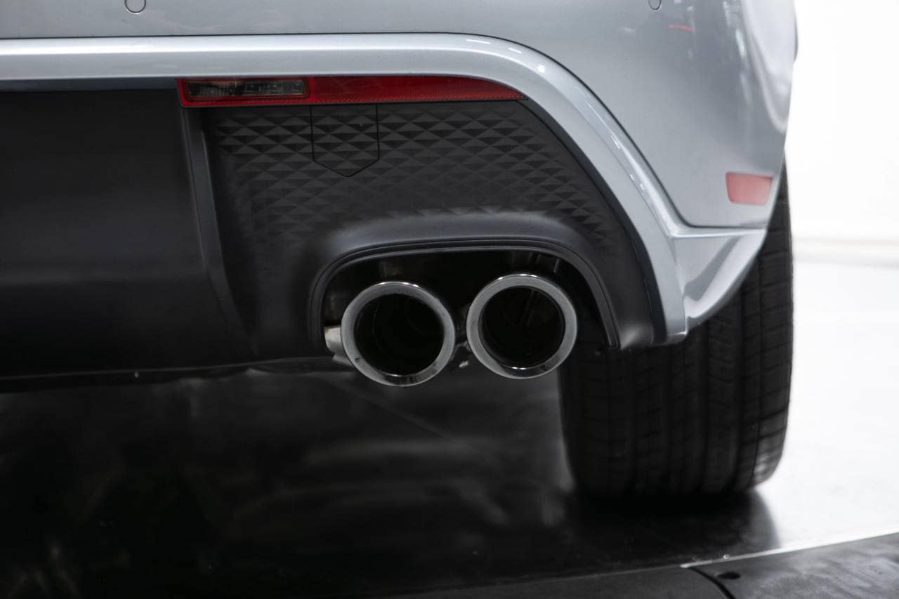 Thumbnail: 2026 Porsche Macan - 17