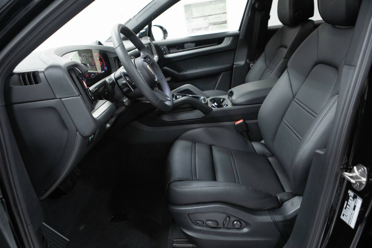 Thumbnail: 2026 Porsche  - 23