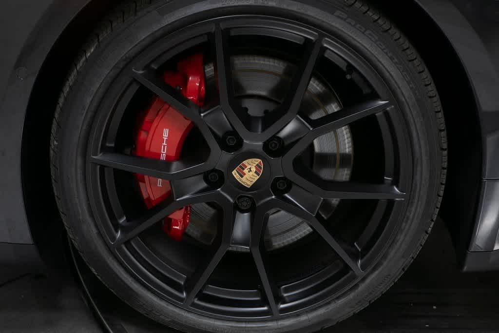 Thumbnail: 2025 Porsche Taycan - 11