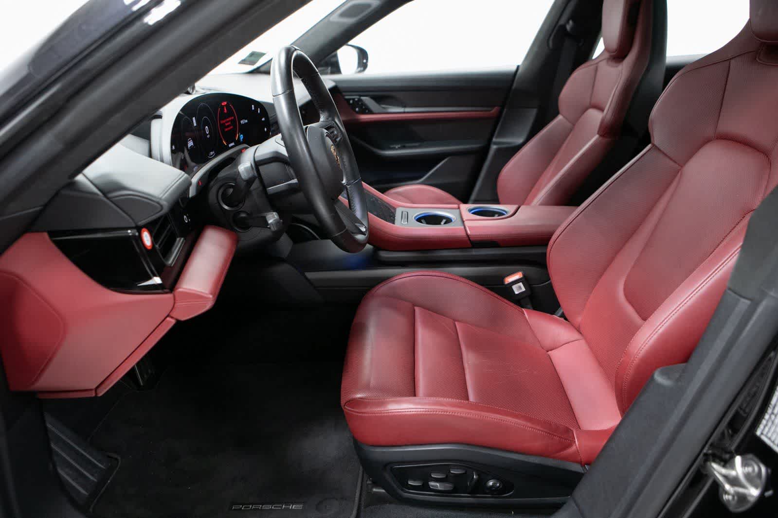 Thumbnail: 2020 Porsche Taycan - 16