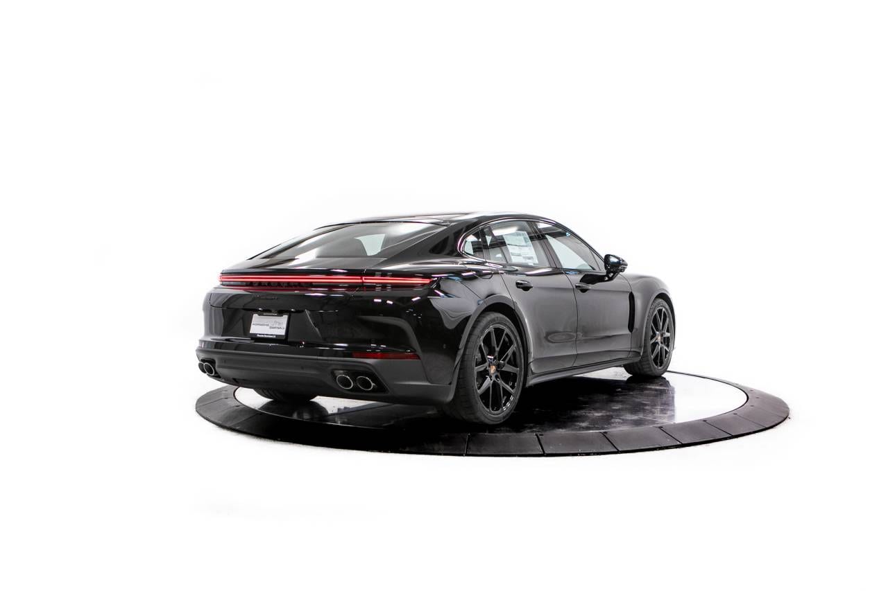 Thumbnail: 2026 Porsche Panamera - 7