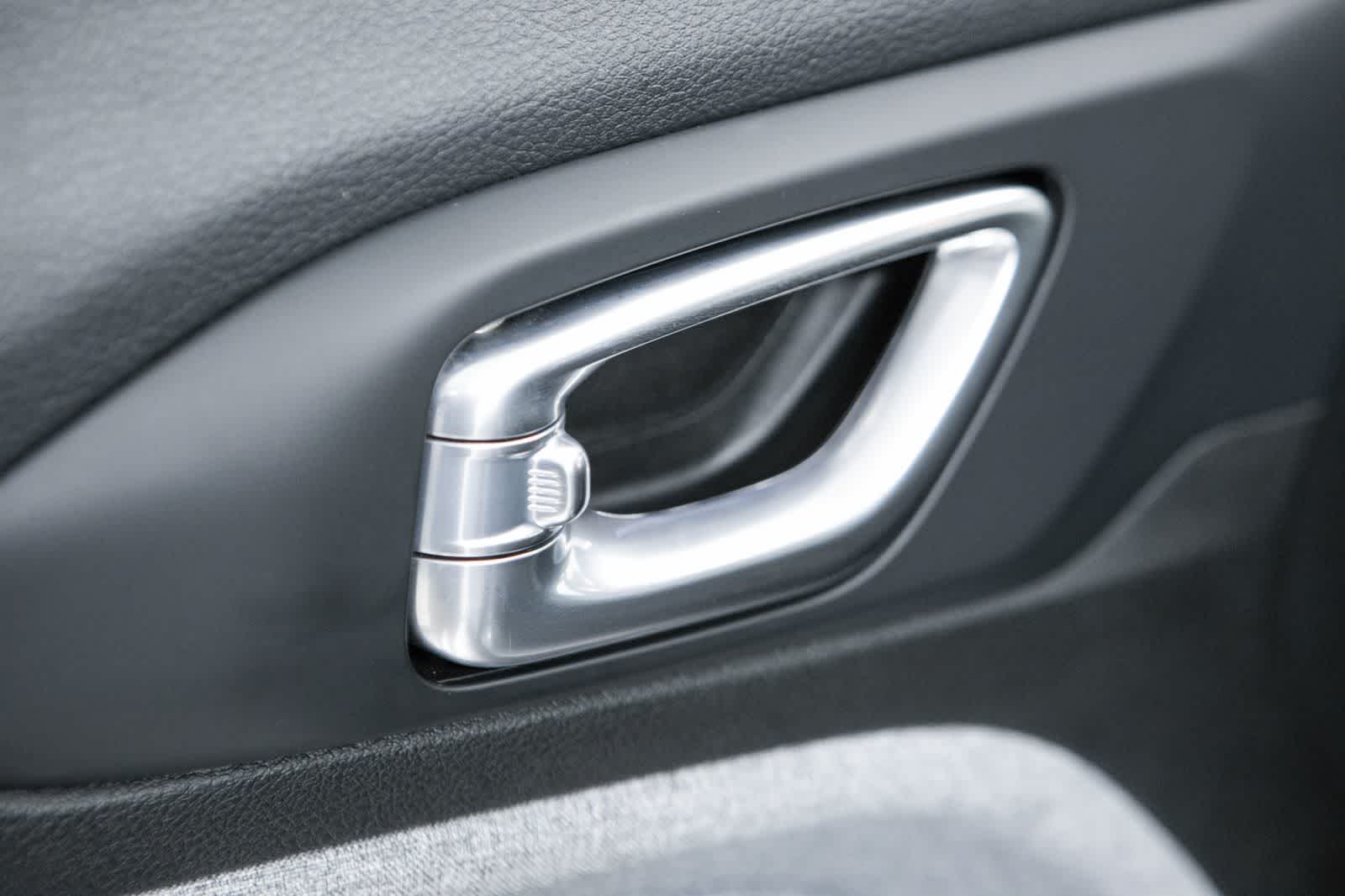 Thumbnail: 2023 Jeep Compass - 24