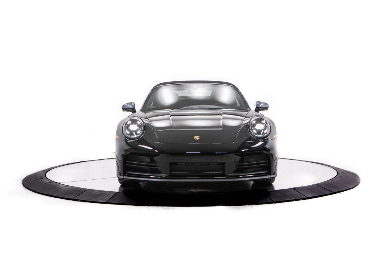 Thumbnail: 2026 Porsche 911 - 10