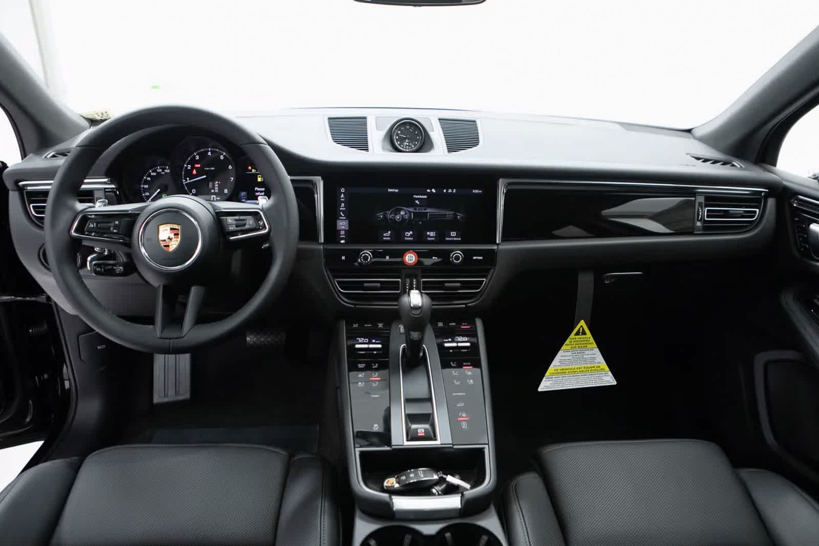 Thumbnail: 2026 Porsche Macan - 13