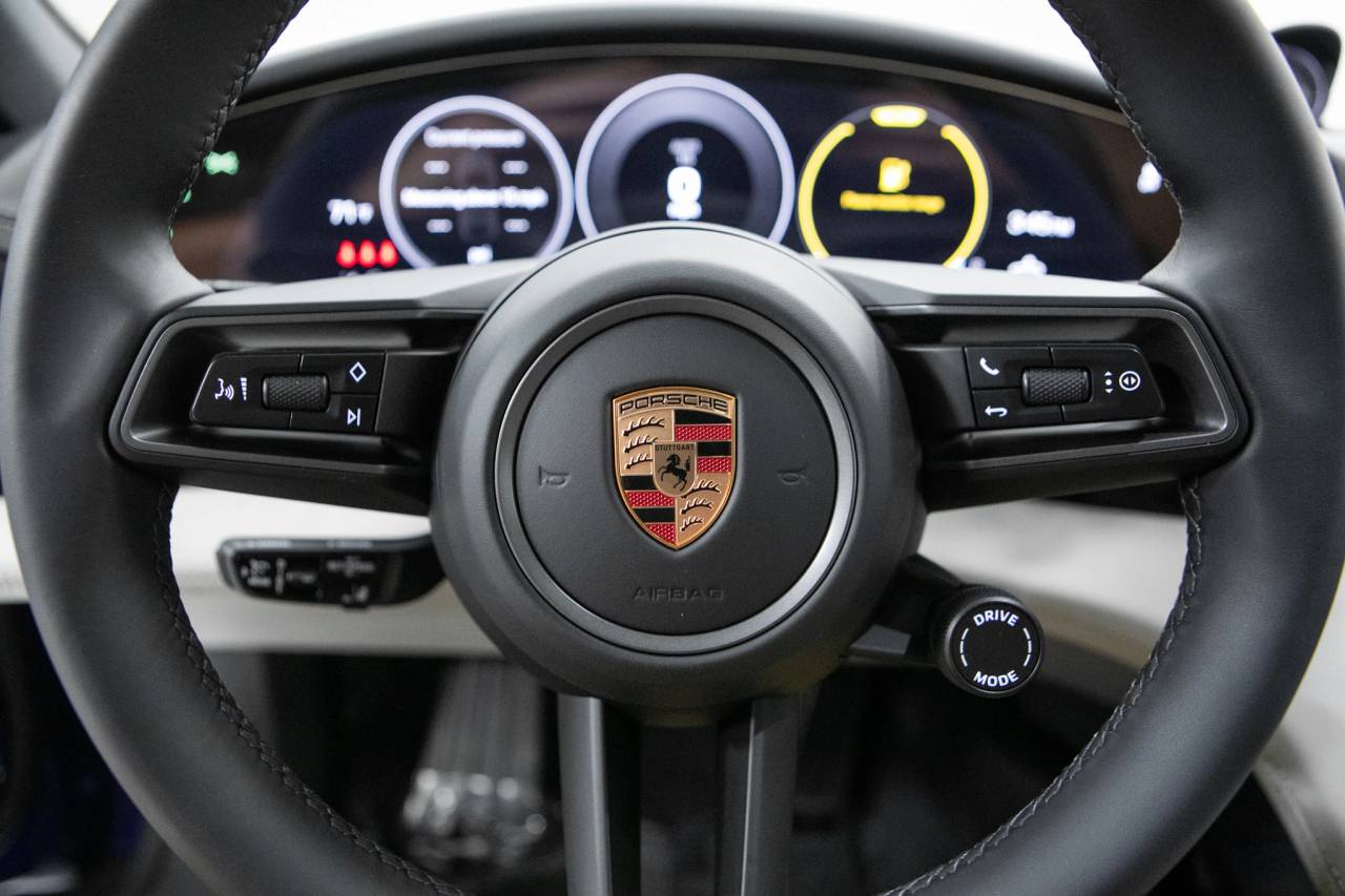 Thumbnail: 2026 Porsche Taycan - 20
