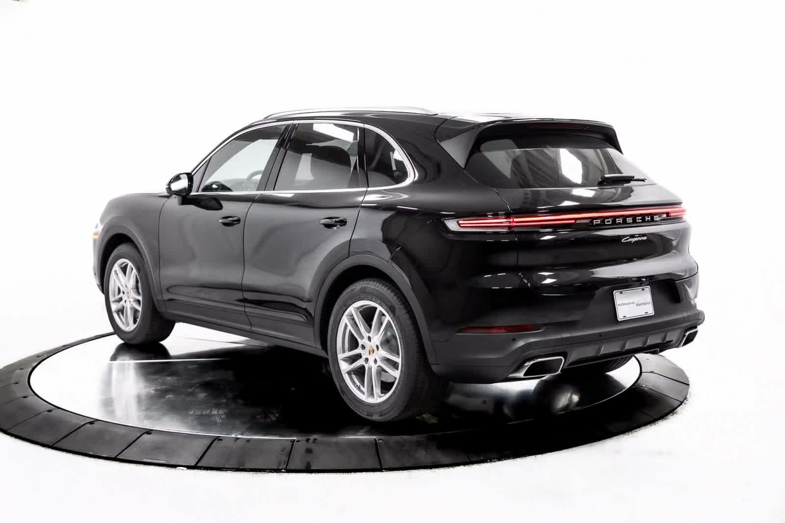Thumbnail: 2025 Porsche Cayenne - 3