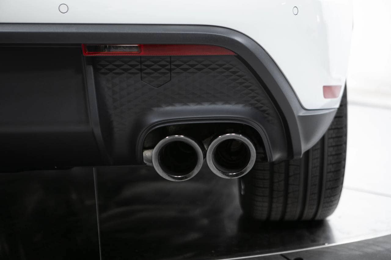 Thumbnail: 2026 Porsche Macan - 17