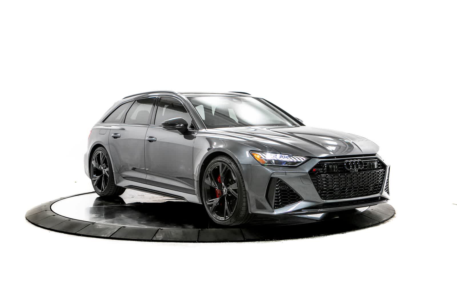 Thumbnail: 2023 Audi RS 6 - 9