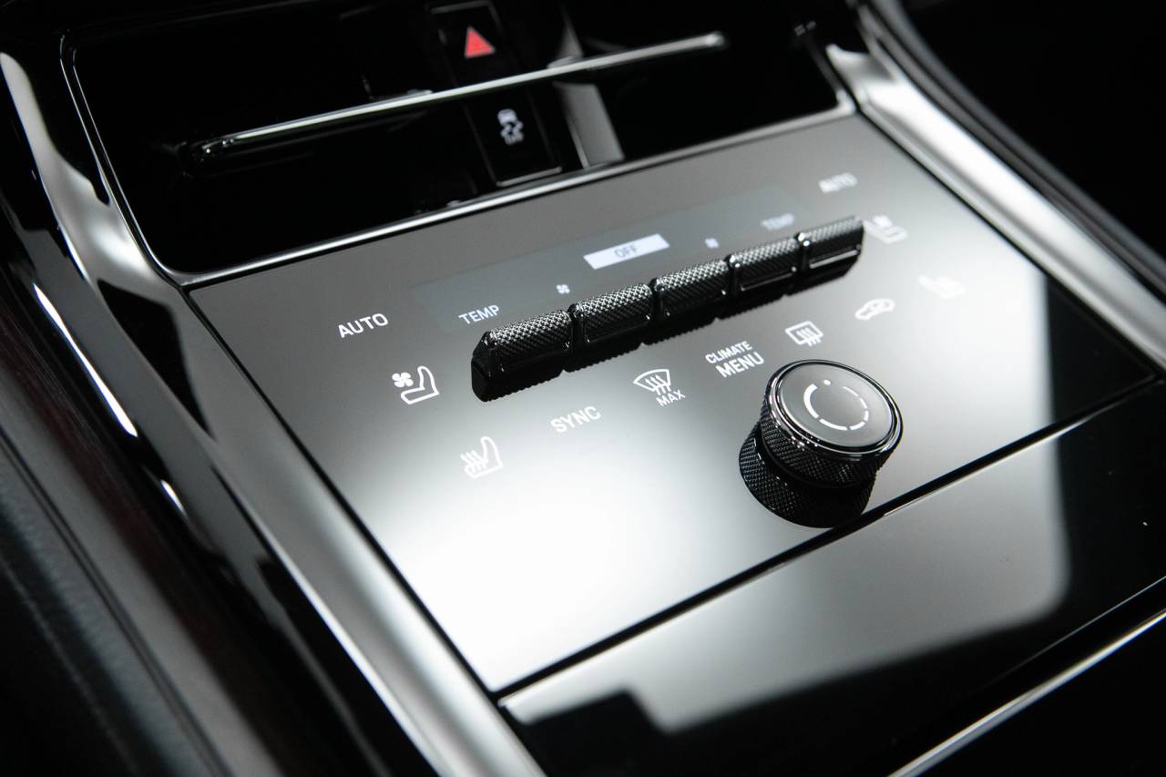 Thumbnail: 2026 Porsche Panamera - 28